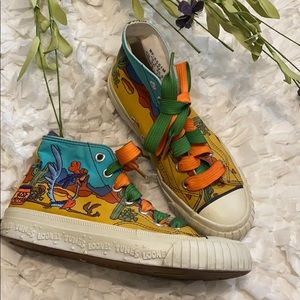 VINTAGE Keds Looney Tunes Roadrunner Hi Top Shoes